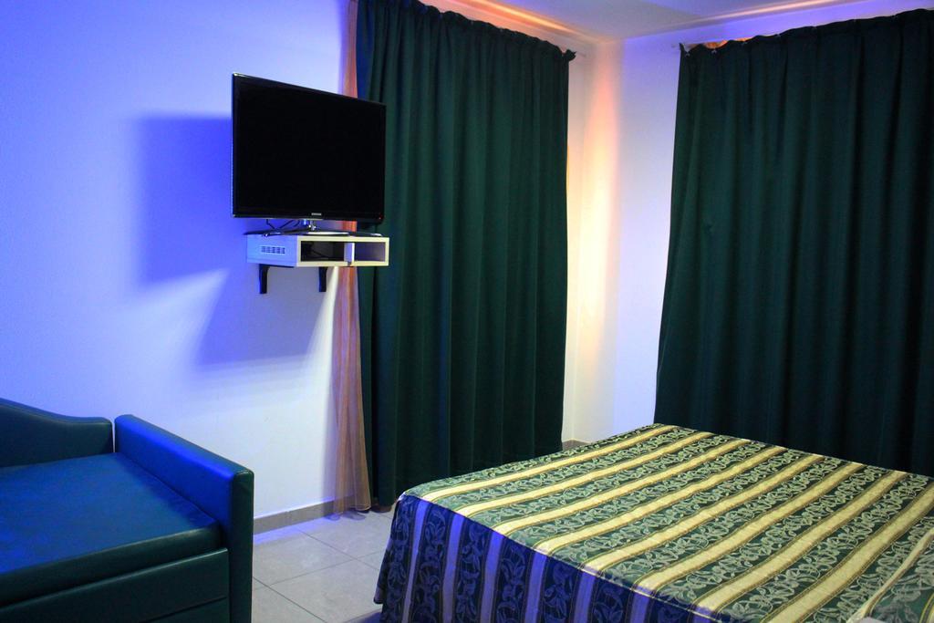 Orange Motel Vergiate Ngoại thất bức ảnh
