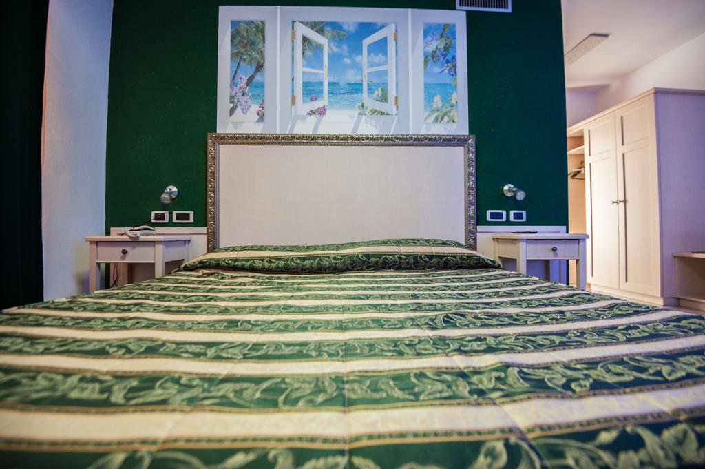 Orange Motel Vergiate Ngoại thất bức ảnh