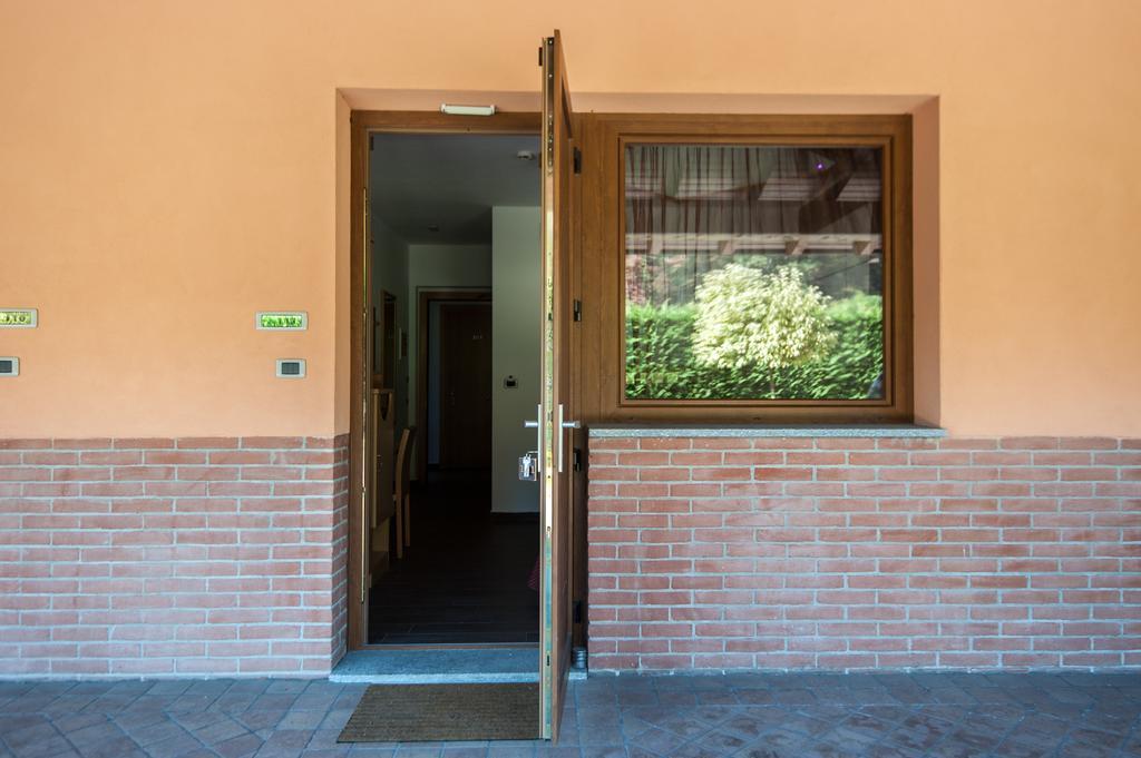 Orange Motel Vergiate Ngoại thất bức ảnh