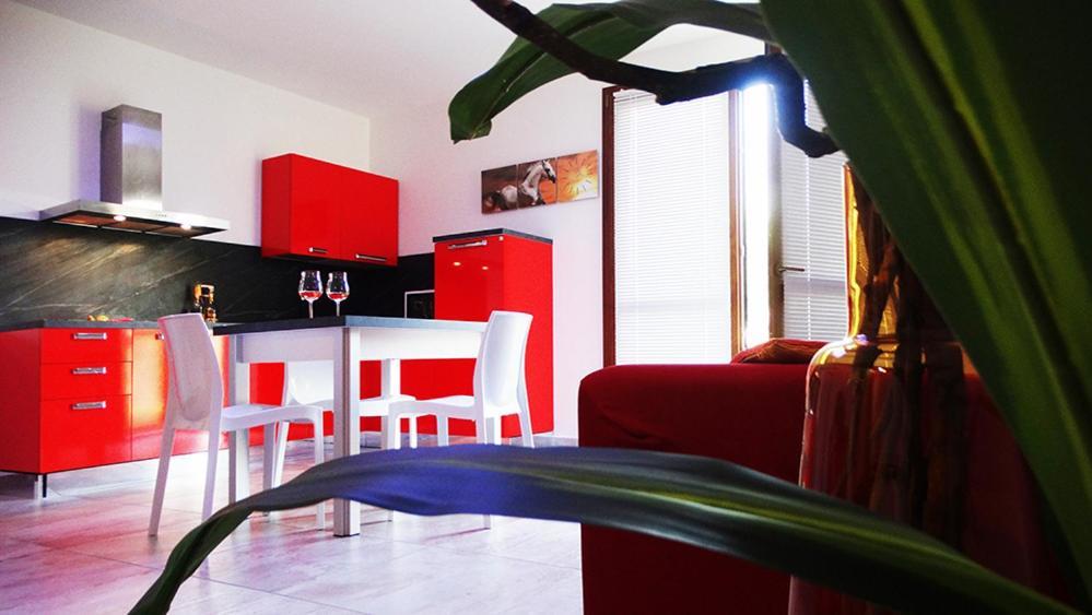 Orange Motel Vergiate Ngoại thất bức ảnh