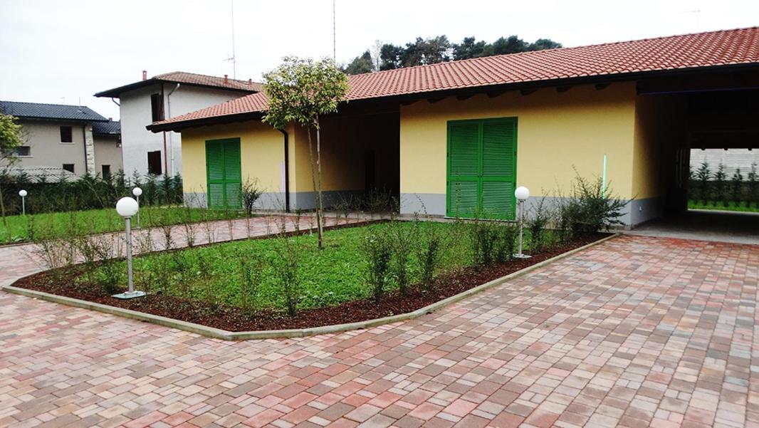 Orange Motel Vergiate Ngoại thất bức ảnh
