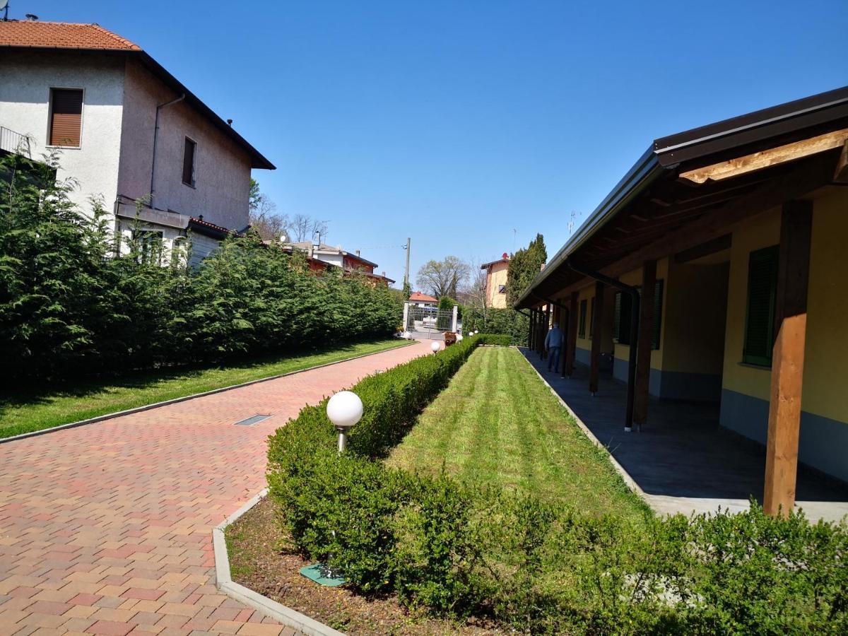 Orange Motel Vergiate Ngoại thất bức ảnh